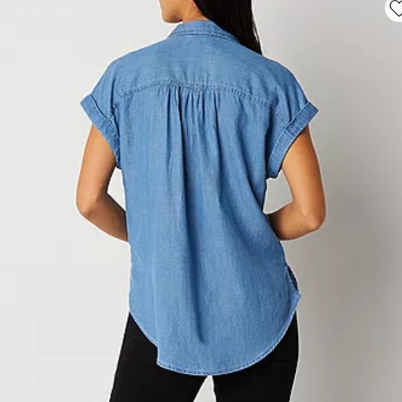 Short Sleeves Top - Picture 2 of 10